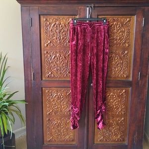 LIKE NEW Velvet joggers